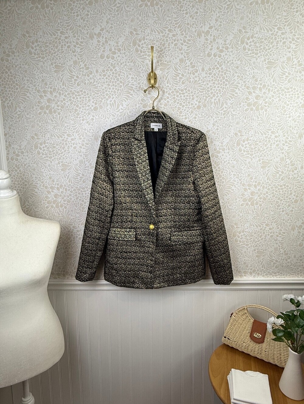 Evereve Black and Gold Marlene Boucle Tweed Blazer - Size - Large